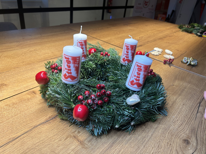 DIY: Stiegl-Adventkranz basteln | 3 einfache Schritte